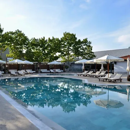 ивелия и - Ivelia & Hotel 4*