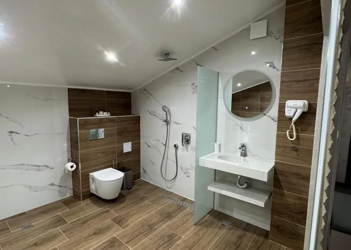 Hotel ивелия и - Ivelia & Dubnitsa